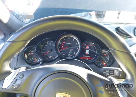 2013 Porsche Cayenne Turbo z USA, uszkodzony, nr VIN WP1AC2A28DLA90993